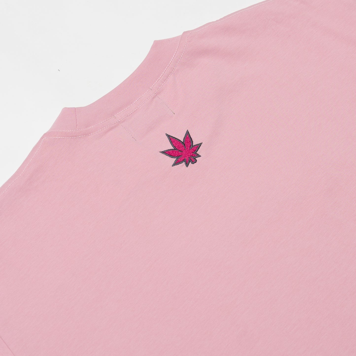 WBB25 : Genetic Cloud Tee Pink