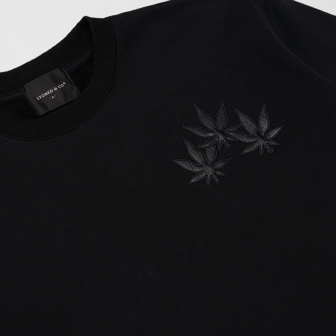 WBB25 : Triplet Maple Sweater Black