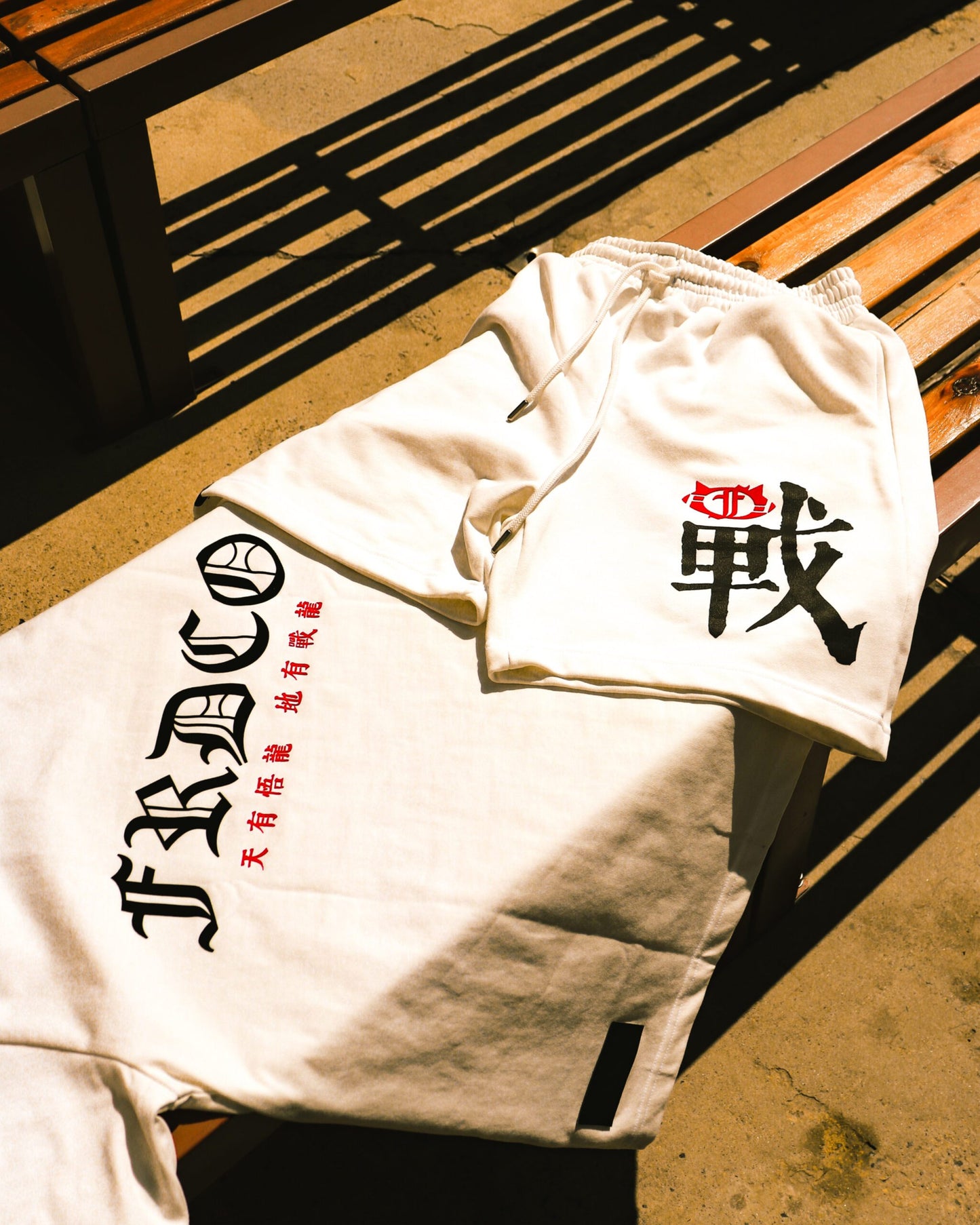 WARRIOR LOGO WHITE PANTS