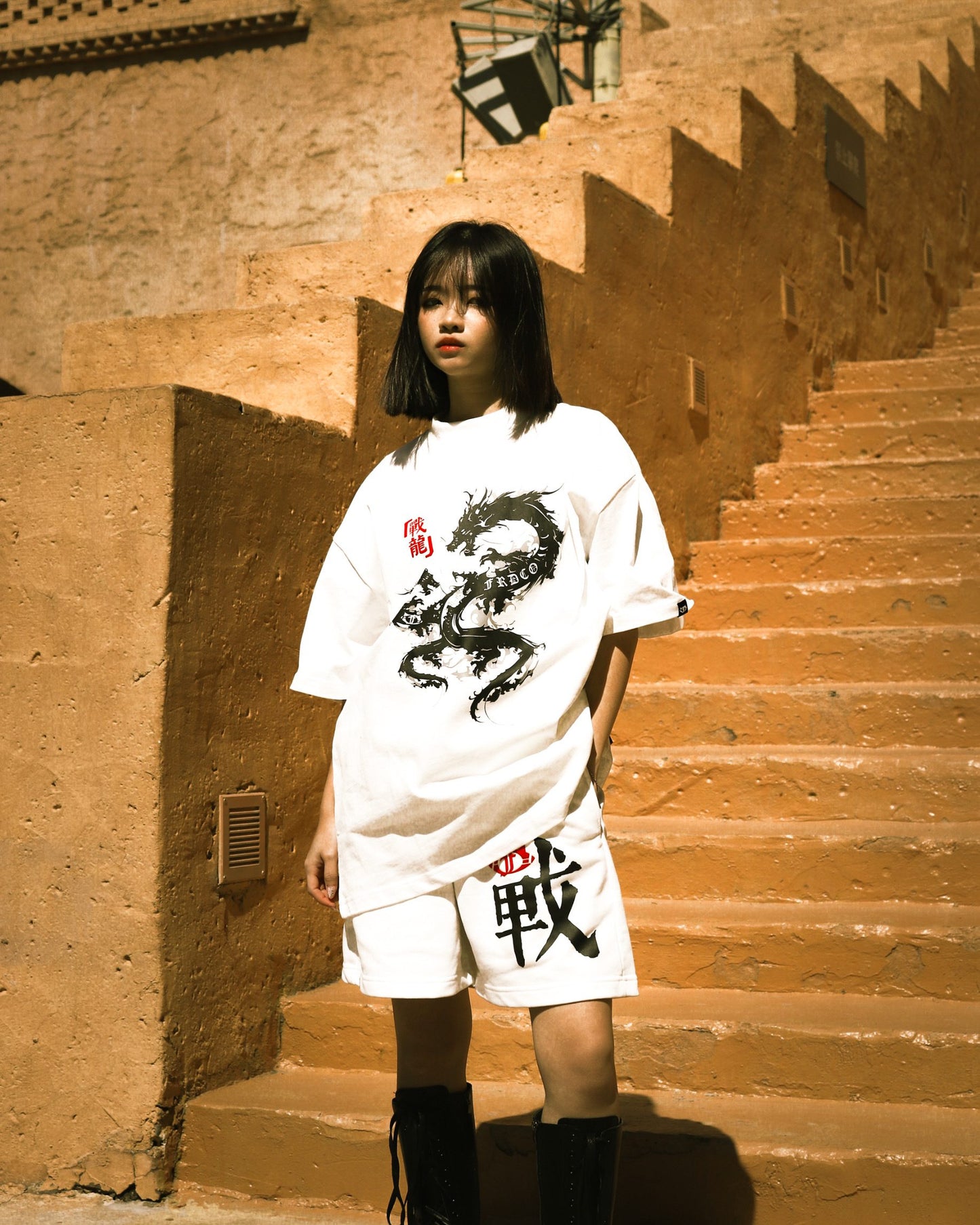WARRIOR LOGO WHITE PANTS