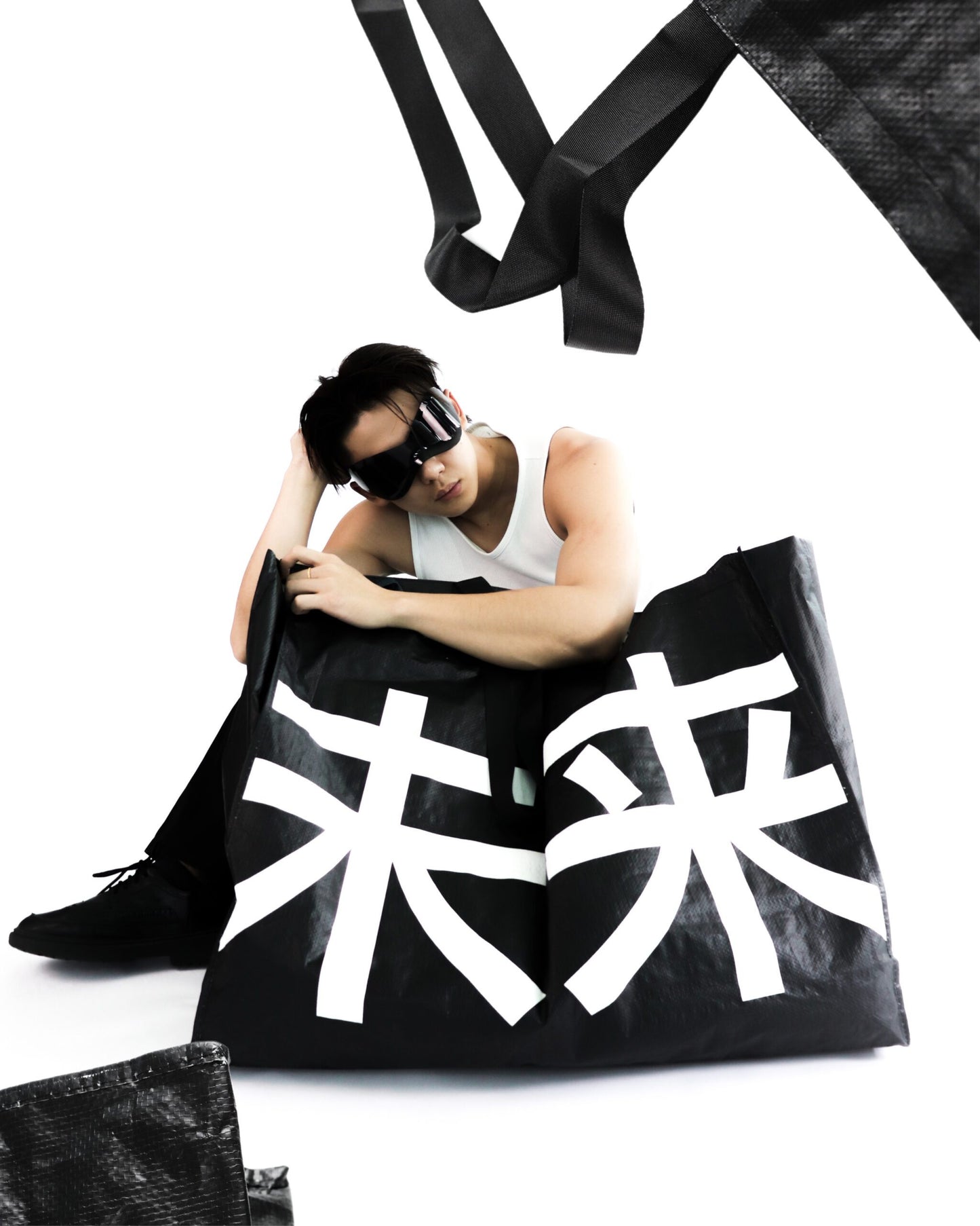 ESSENTIAL LOGO BULKY BAG