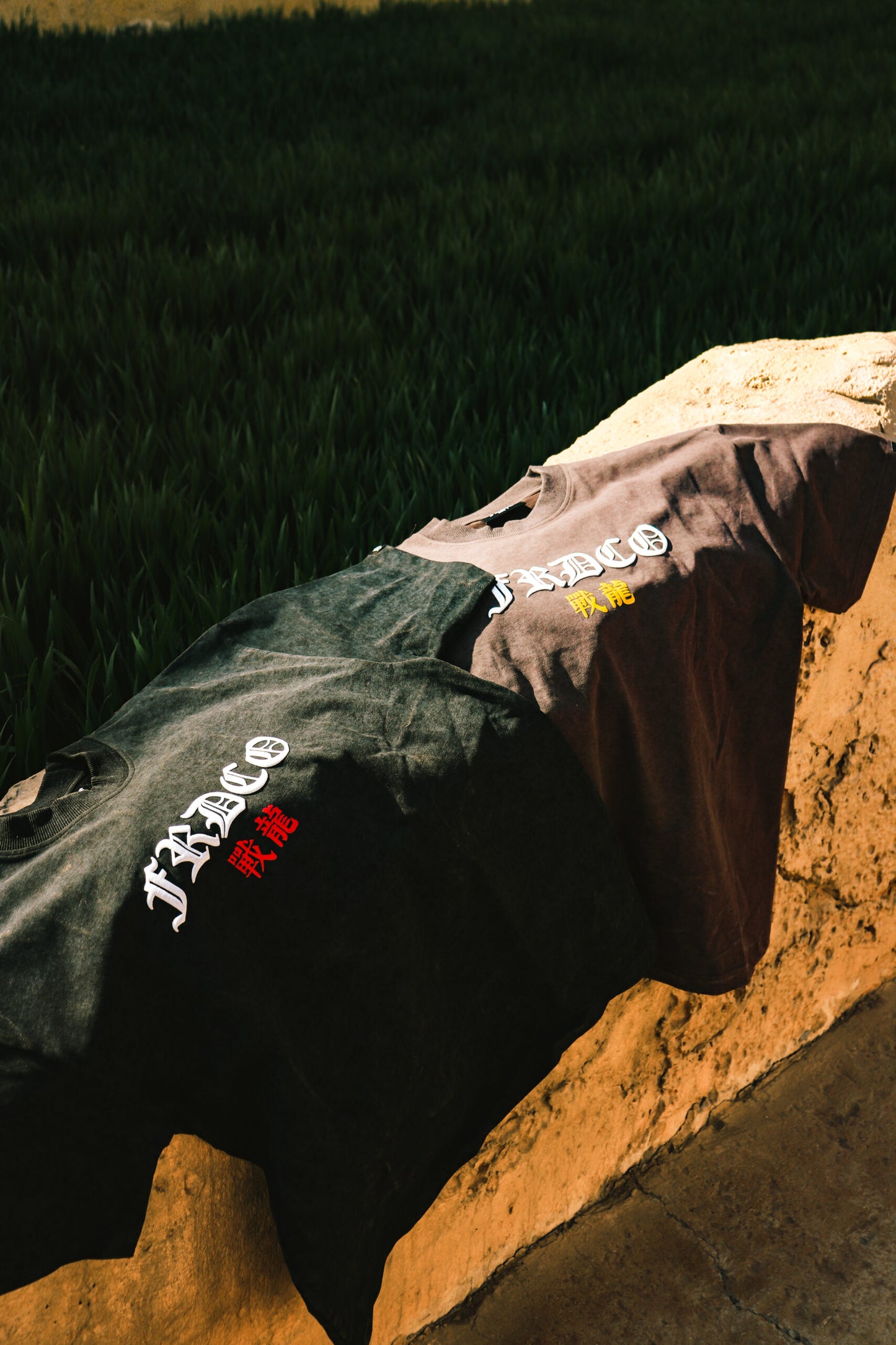 BATTLE DRAGON WASHED BLACK TEE