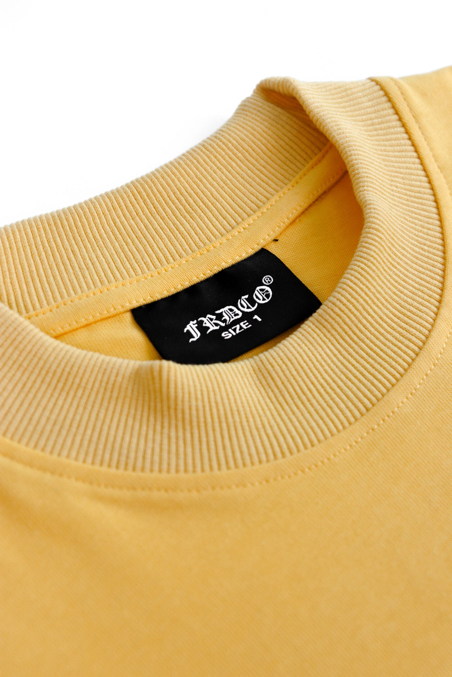 WARRIOR ESSENTIAL YELLOW TEE