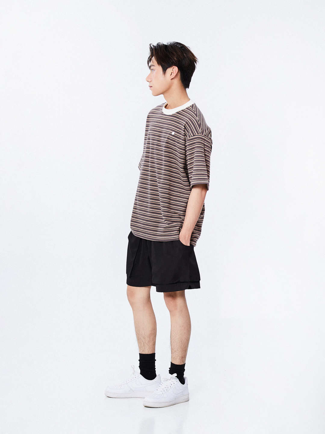 Cozy Stripes Emblem Tee | Brown