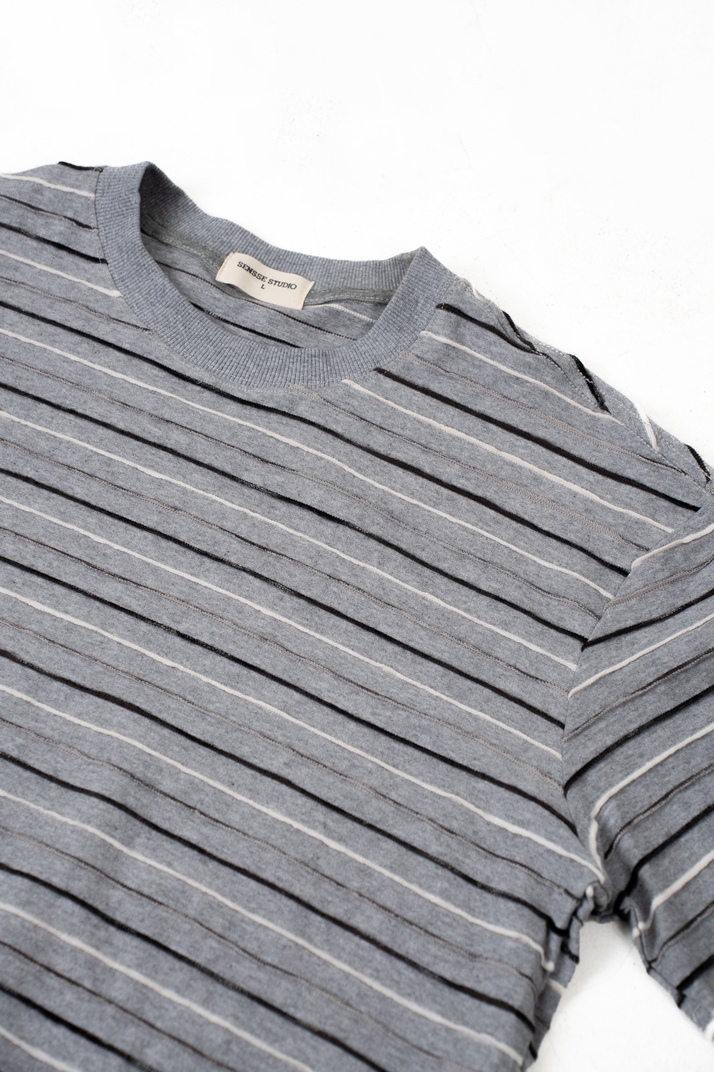 SENSSE STUDIO Striped Crew Neck Tee