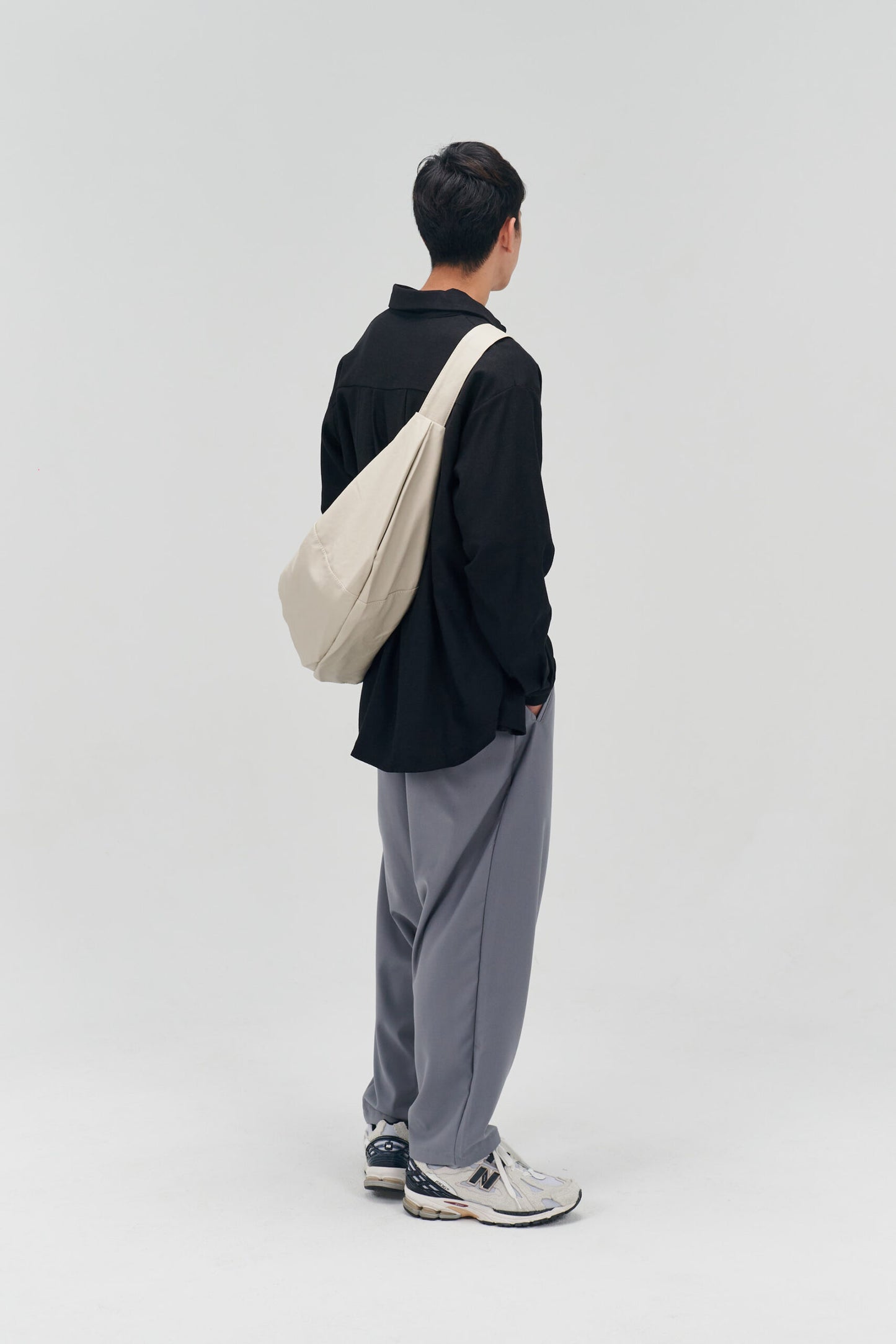 Croissant Leather Crossbody Bag (Off White)