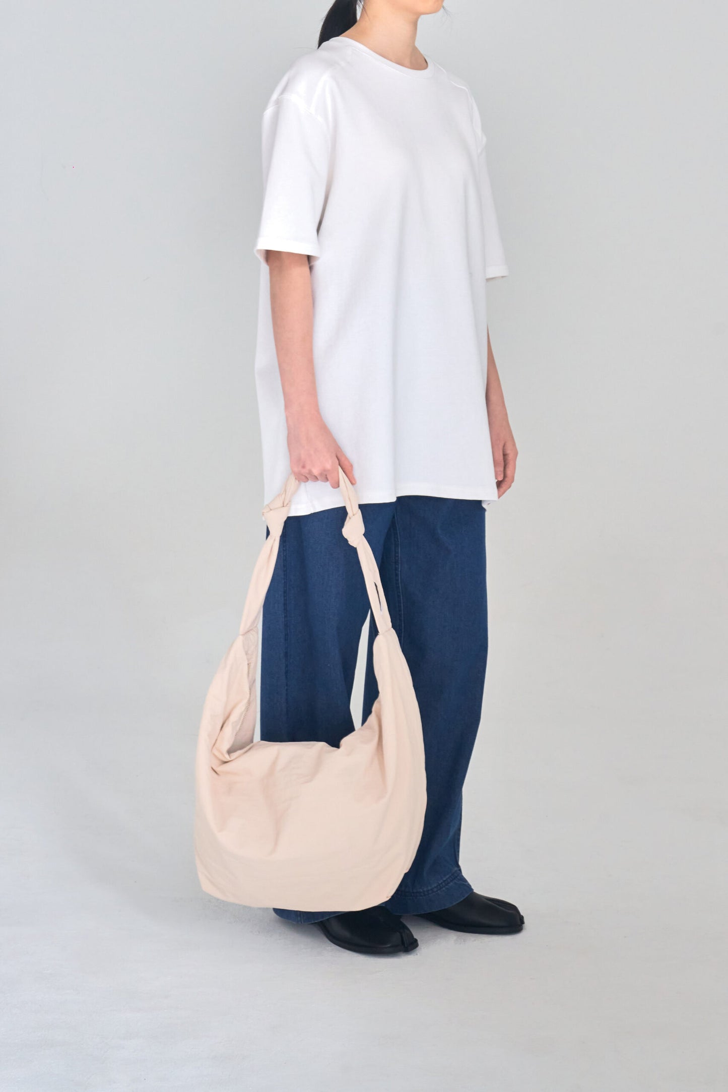 Knot Nylon Bag (Off White)