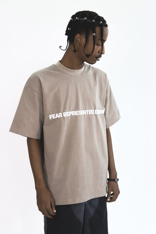SS24 EMBOSSED LOGO KHAKI TEE