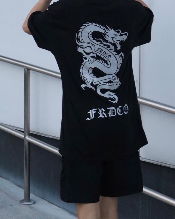 SUN WU LONG 3M REFLECTIVE BLACK TEE