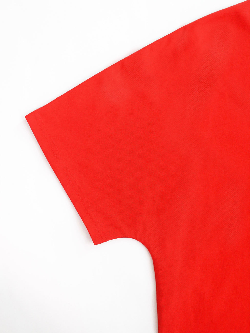 Structural Seam Tee Red