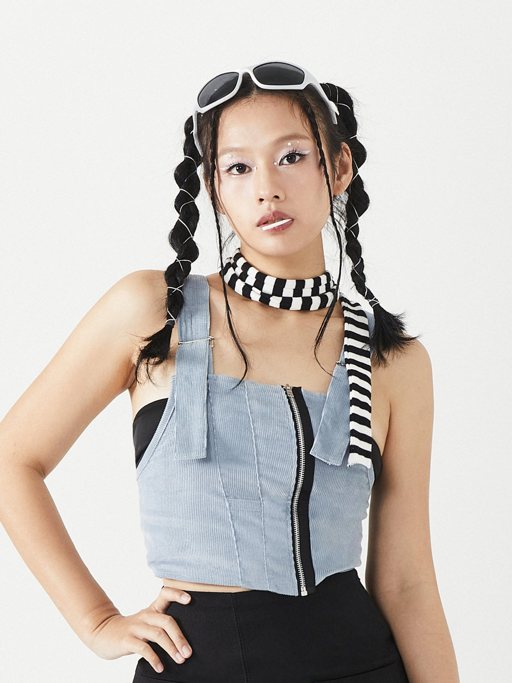 Cropped Corduroy Zipper Vest Top | Black