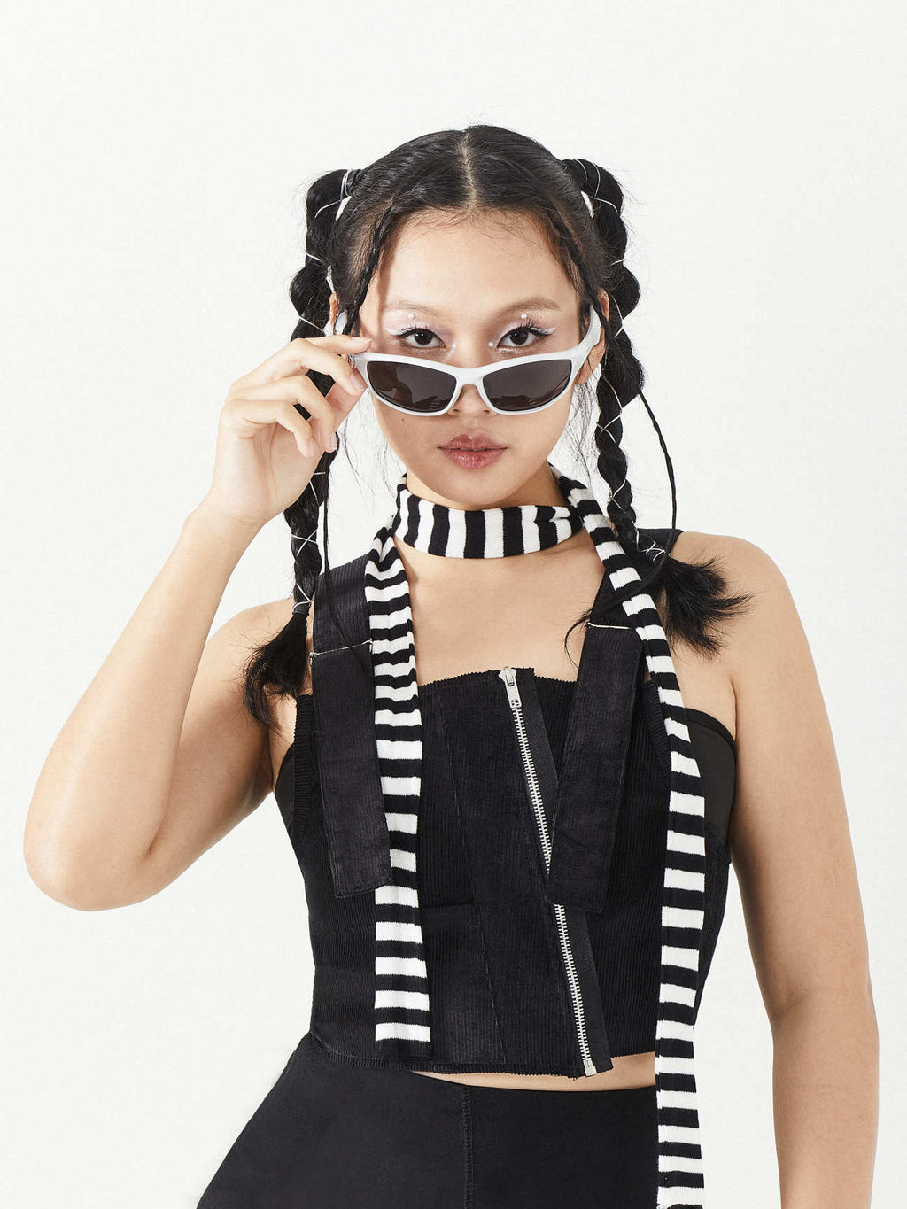 Cropped Corduroy Zipper Vest Top | Black