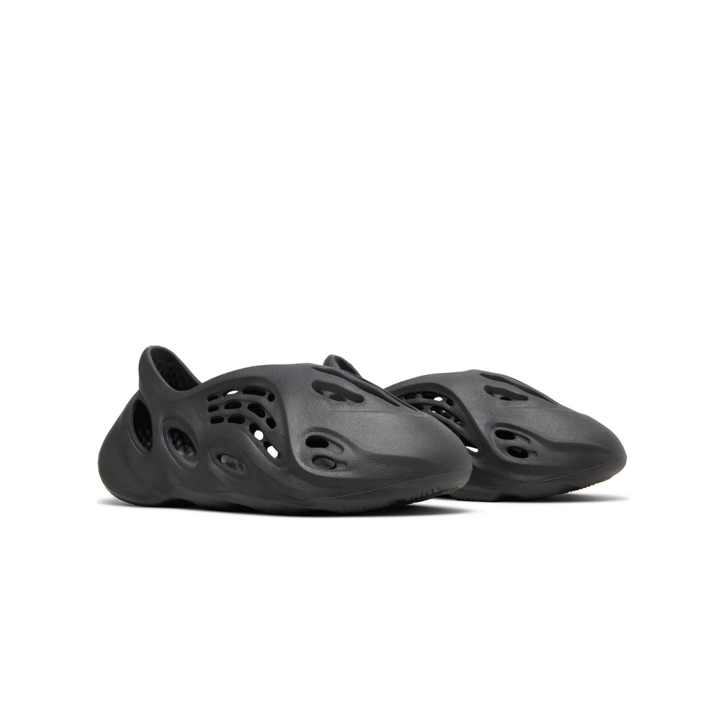 adidas Yeezy Foam RNR Onyx