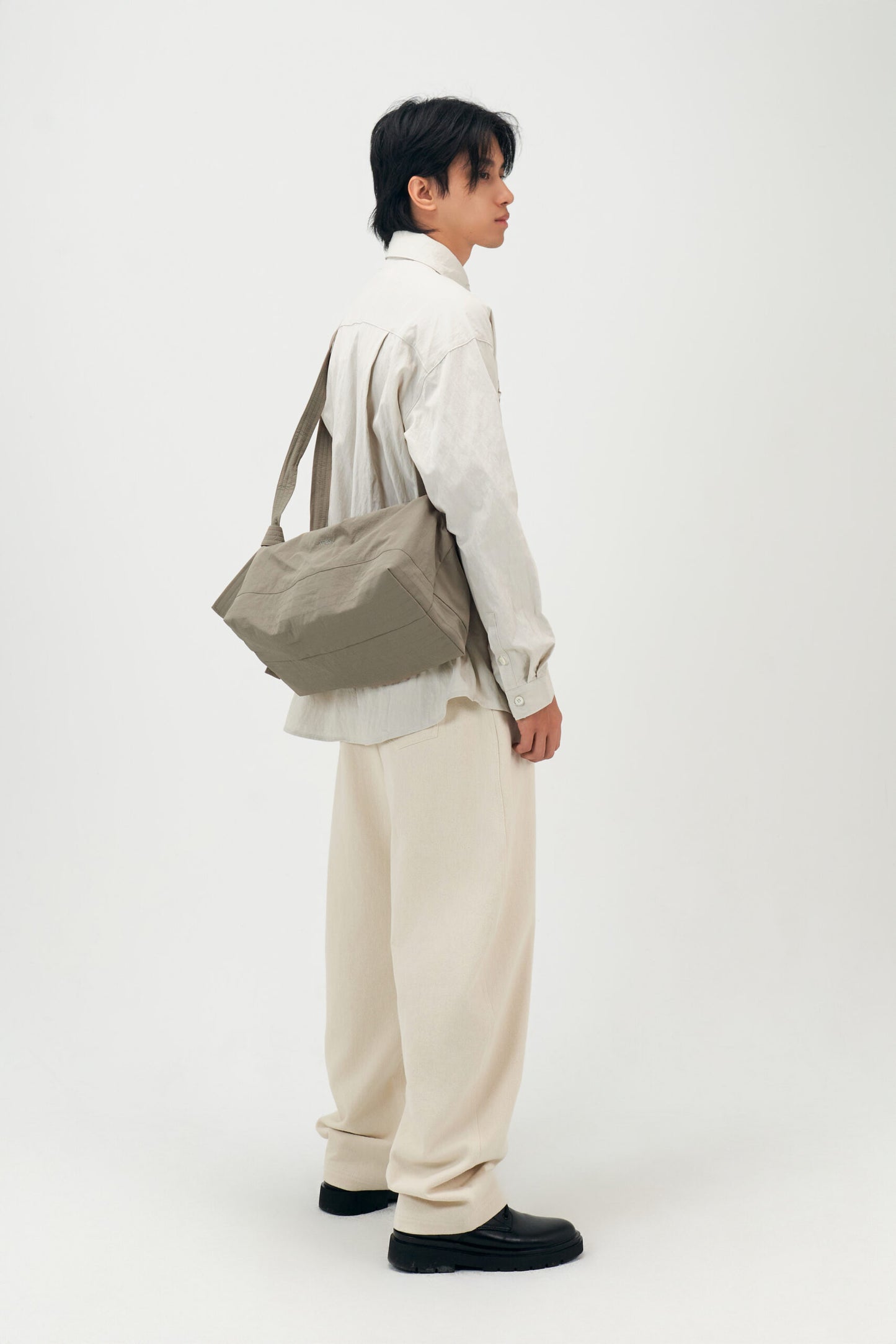 Small Loaf Nylon Bag (Olive Grey)