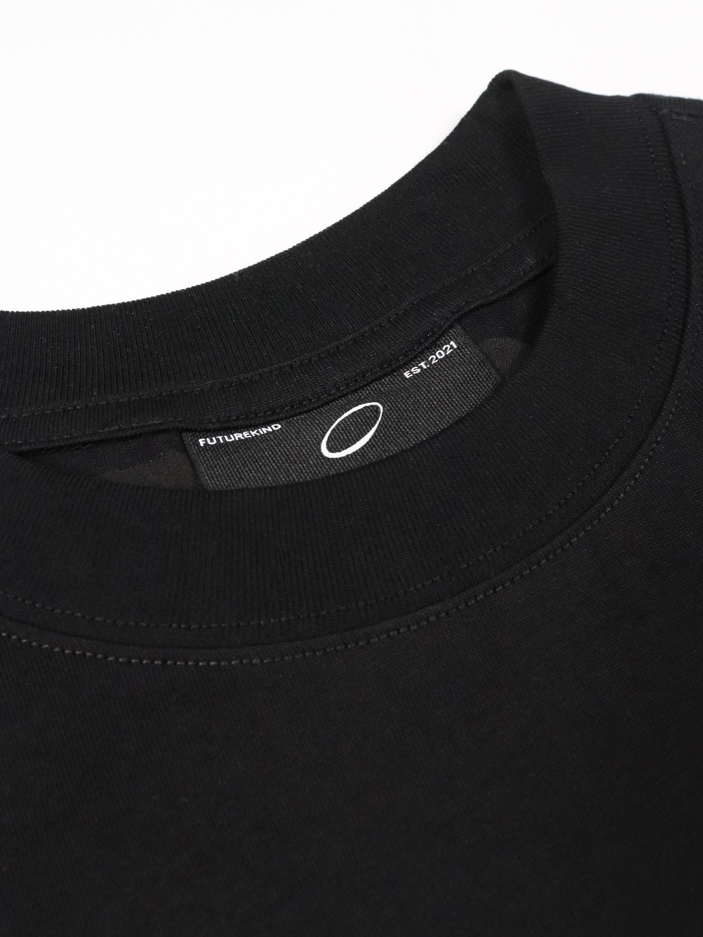 ESSENTIAL CROP TEE - BLACK