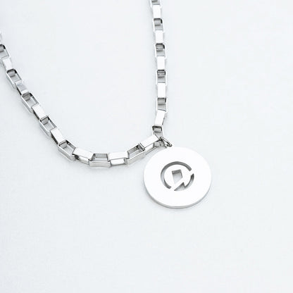 Colossal B-Chain Pendant Necklace - Silver