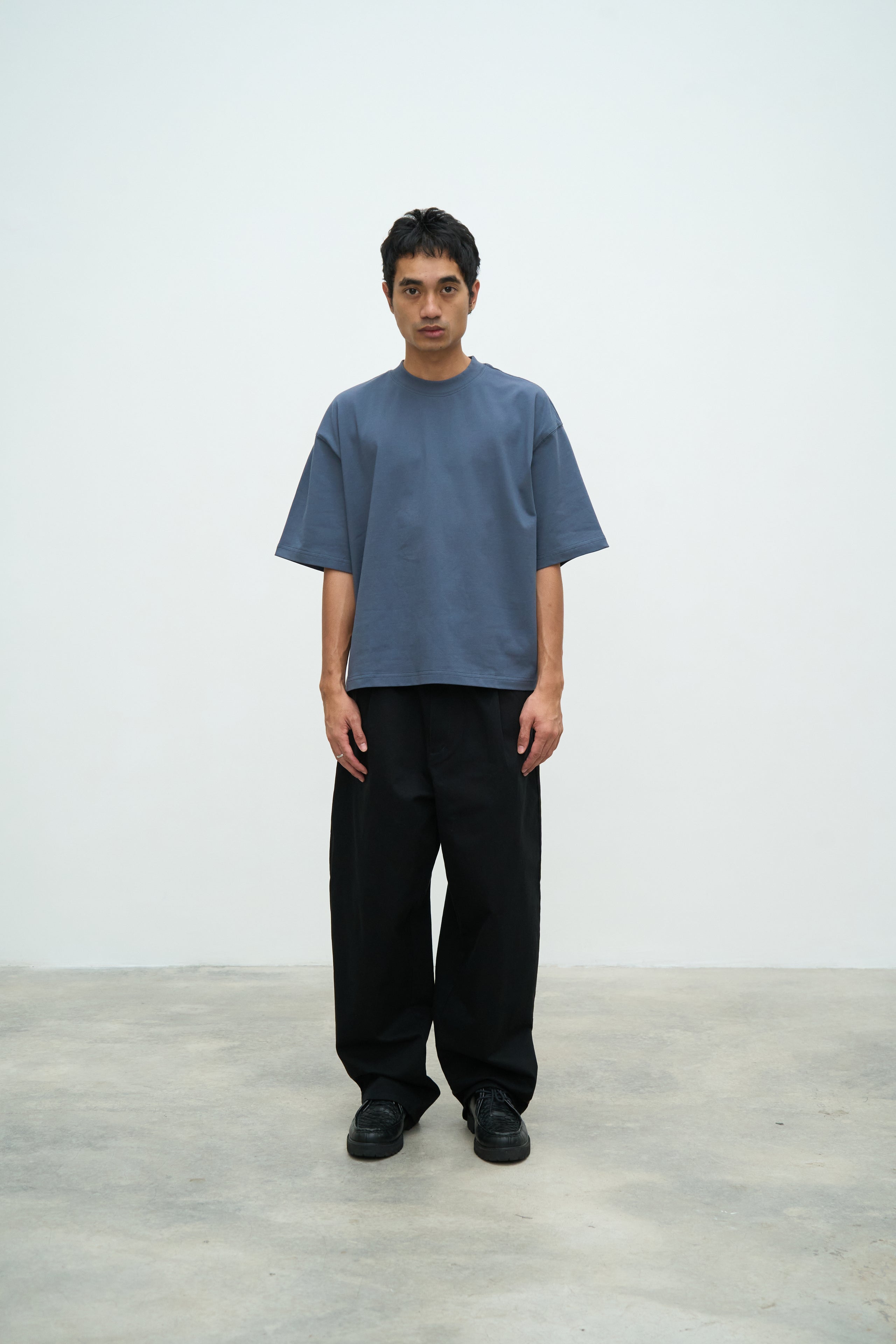 ESSENTIAL CROP TEE - MIDNIGHT BLUE