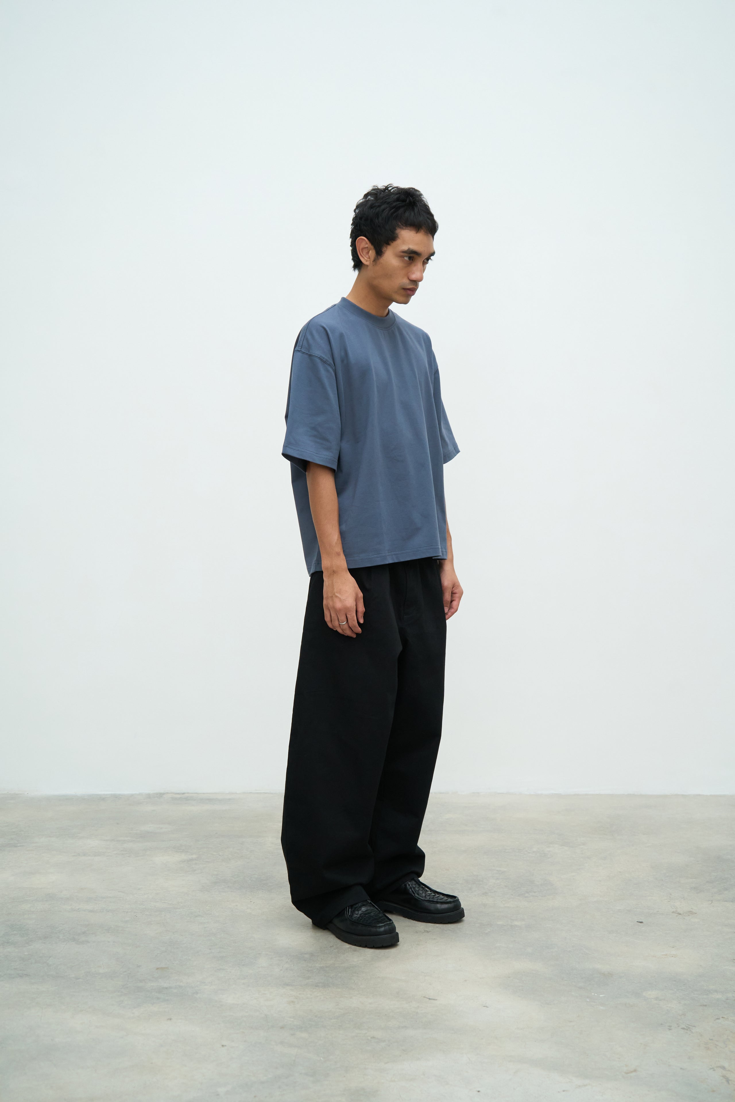 ESSENTIAL CROP TEE - MIDNIGHT BLUE