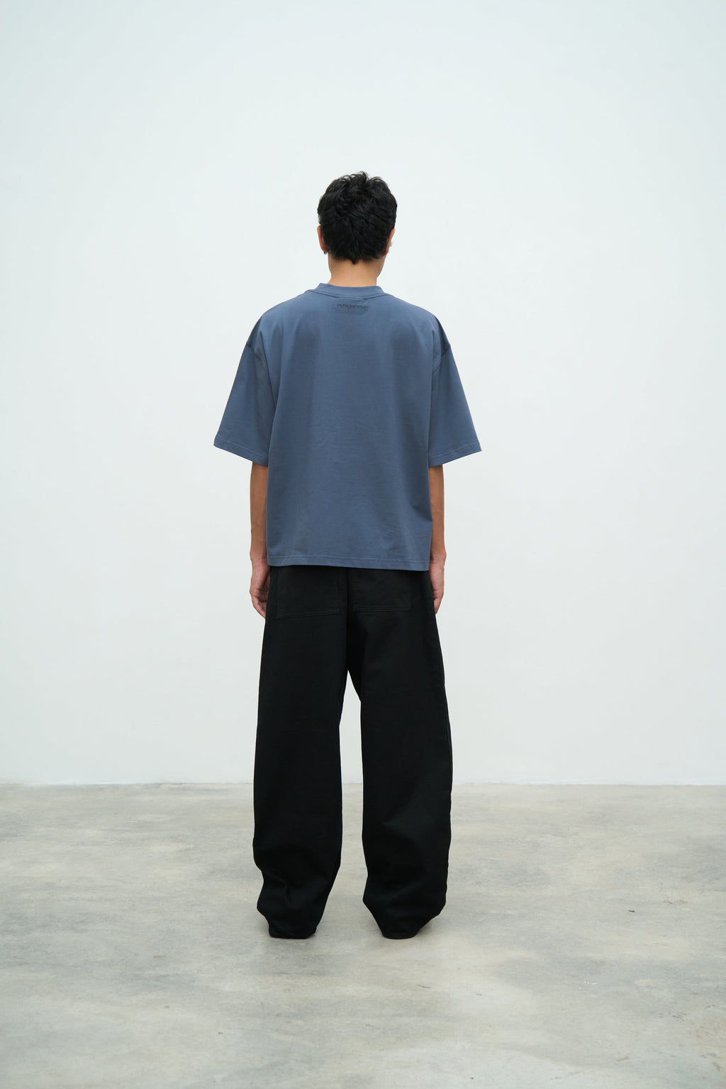 ESSENTIAL CROP TEE - MIDNIGHT BLUE