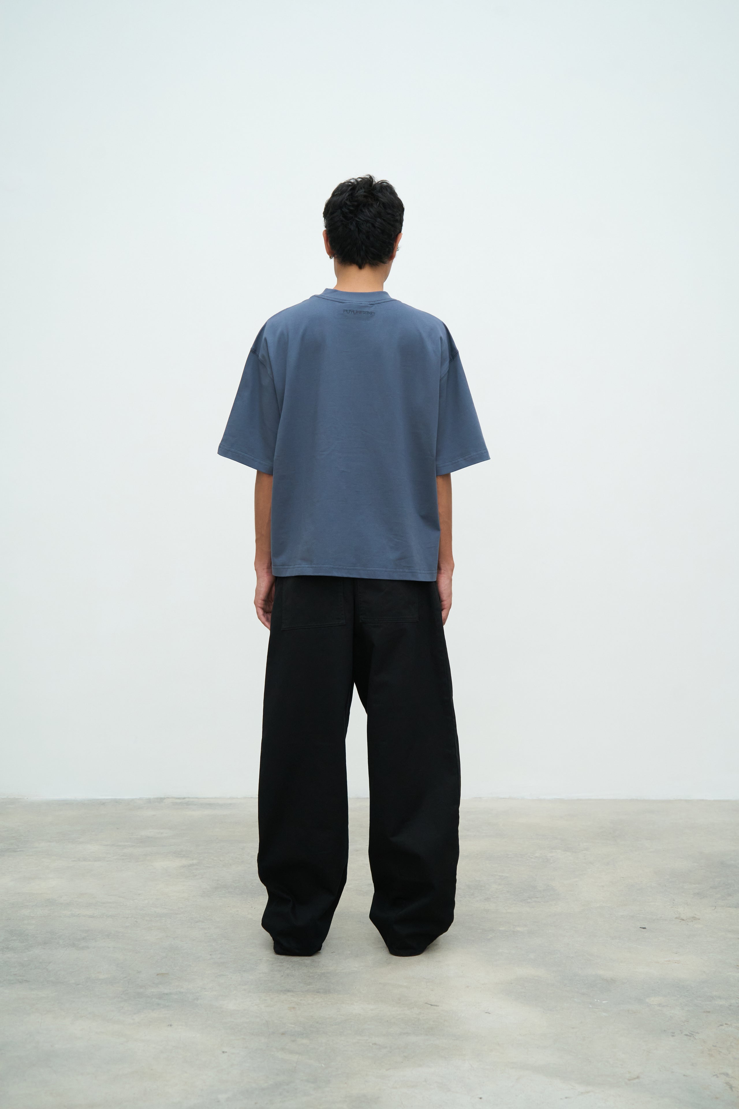 ESSENTIAL CROP TEE - MIDNIGHT BLUE