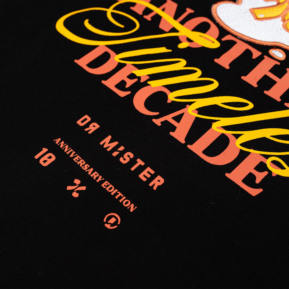 The Hatch Broad Tee (Present) – Black