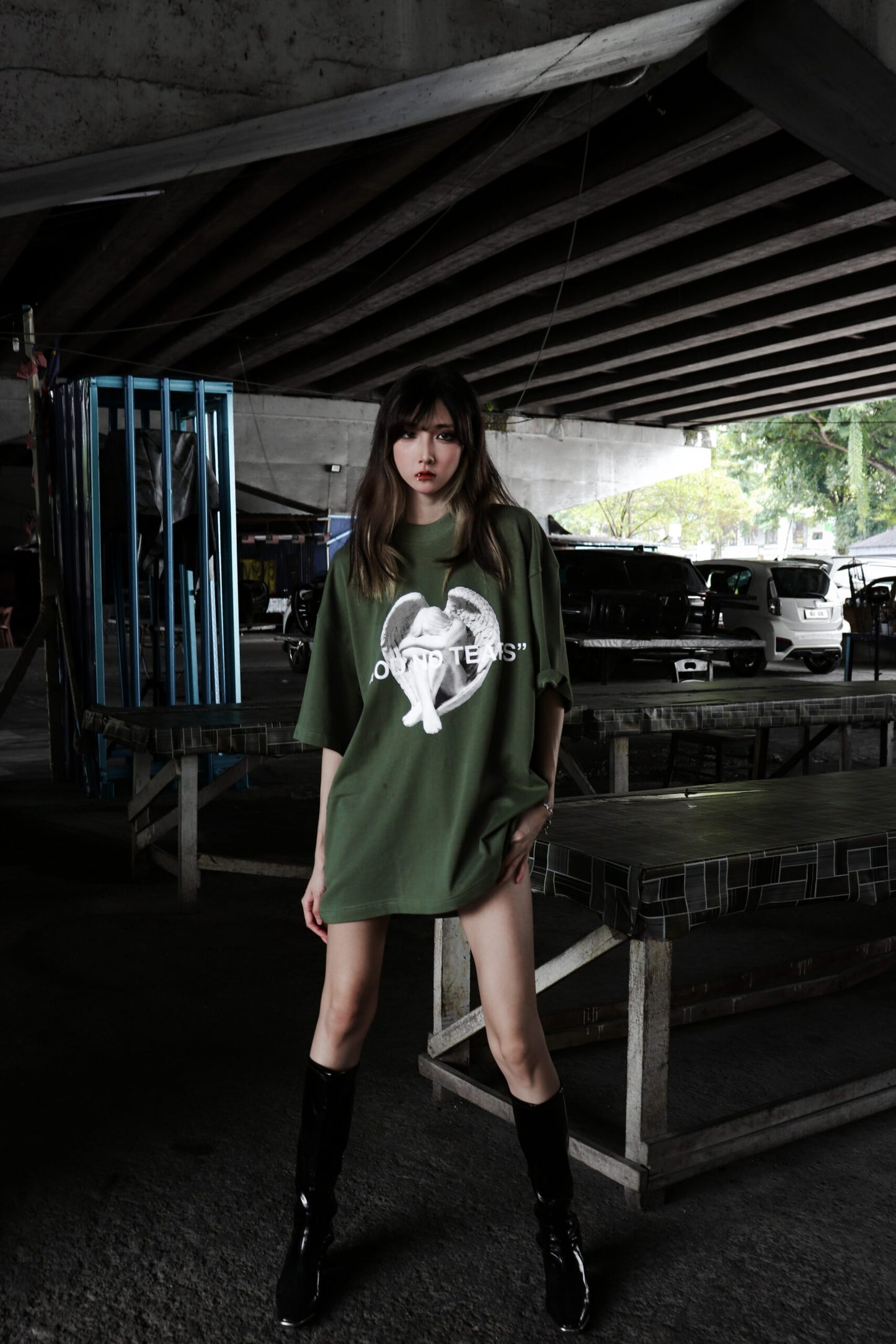 GOD NO TEARS GREEN TEE