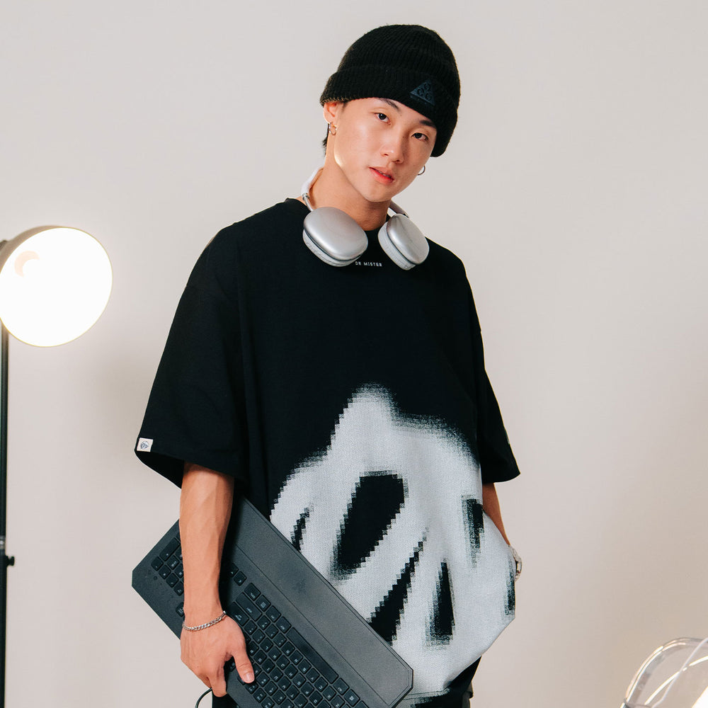 Initials Chaotic Peace L-Broad Tee - Black