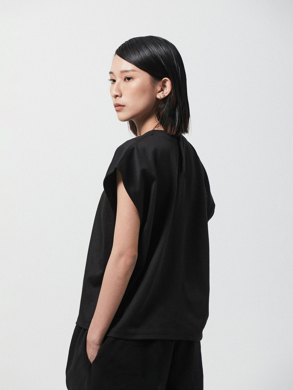 Ordinary Cap Sleeve Top | Black
