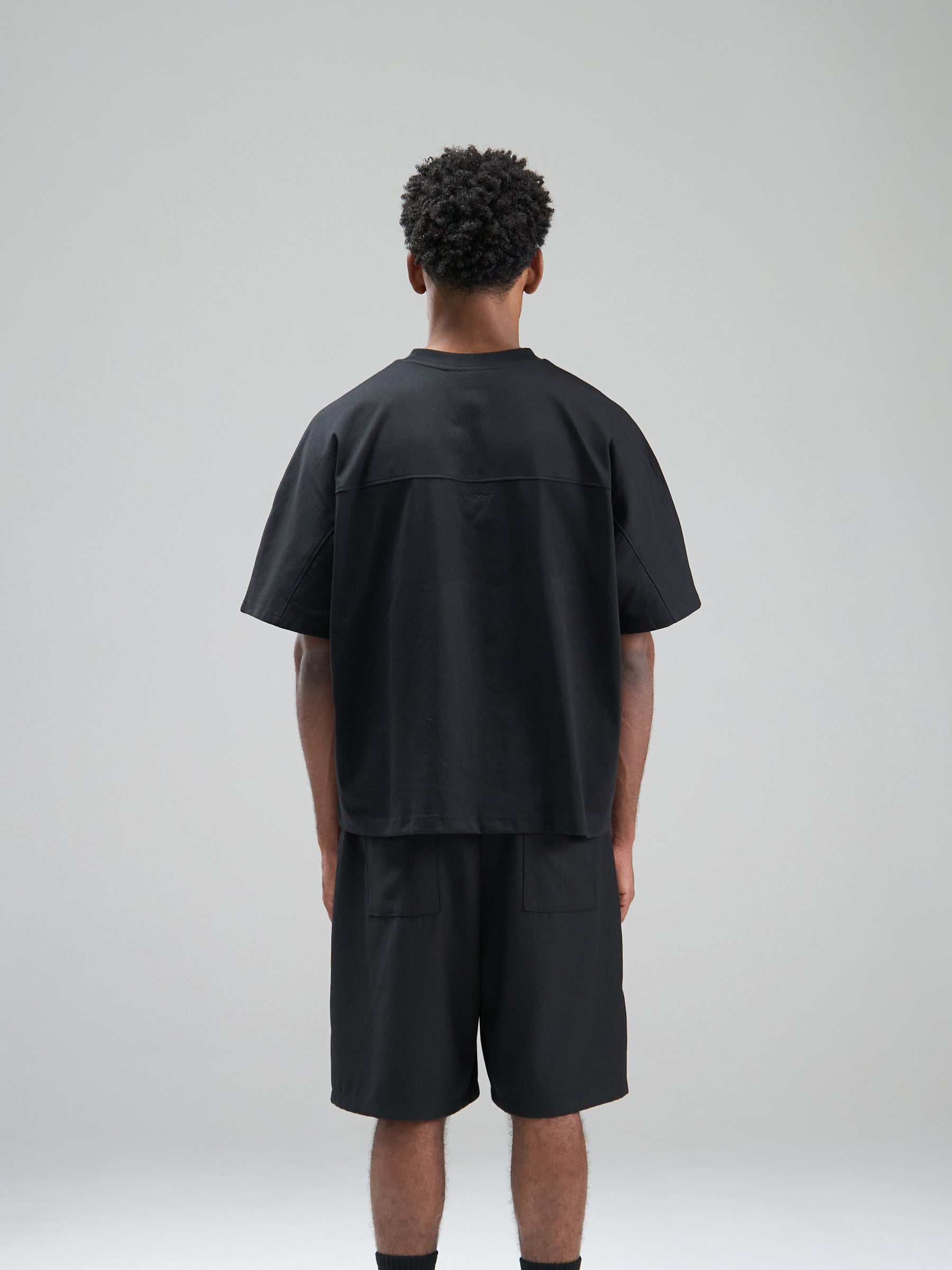 Structural Seam Tee Black