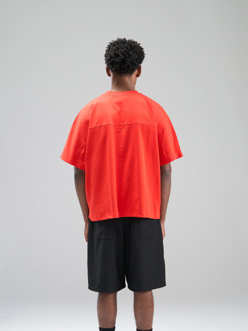 Structural Seam Tee Red