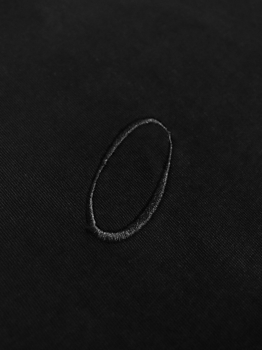 UNIVERSAL L/S T-SHIRT (BLACK EMBROID)