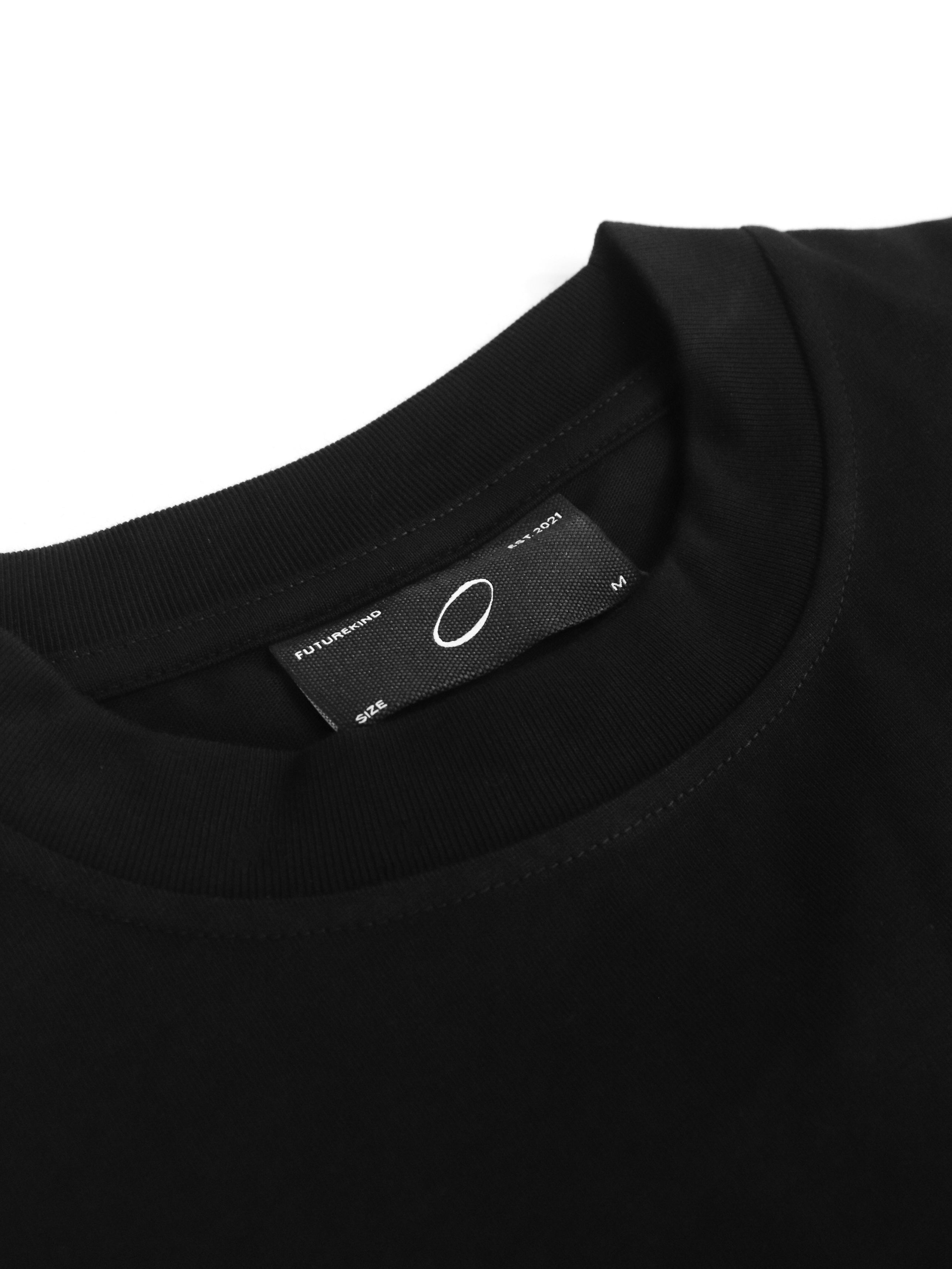 UNIVERSAL S/S T-SHIRT (BLACK EMBROID)