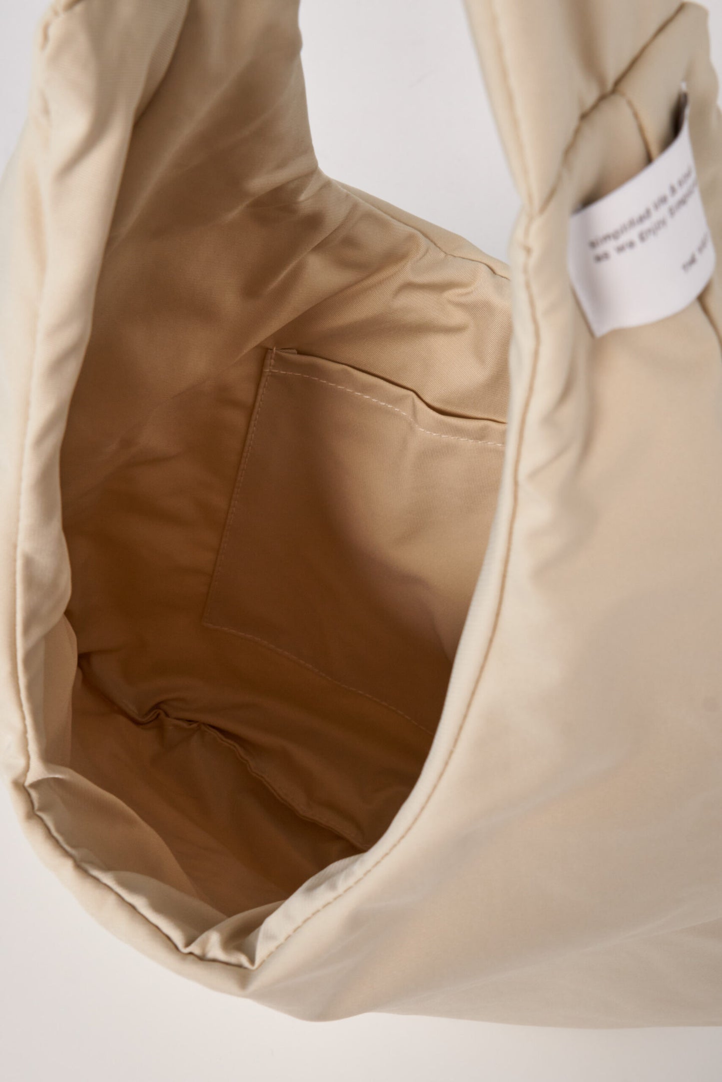 Egg Poly Tote (Off White)