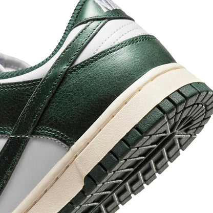 Nike Dunk Low Vintage Green (W)